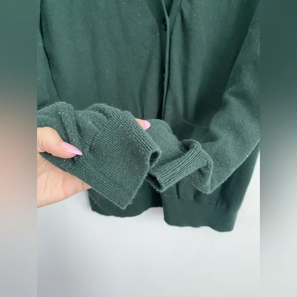 Aritzia Sunday Best Buffy V Neck Button Cardigan Merino Wool - Forrest Green - S - Picture 3 of 8